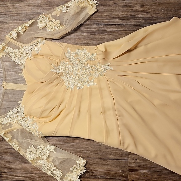 Womens Elegant Cream Lace Evening Wedding Dress Sz 14 - Picture 2 of 9